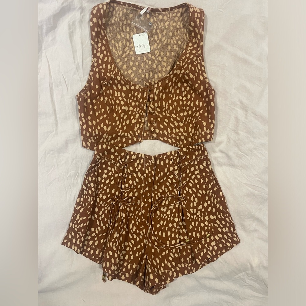 size 0 Free People matching short set